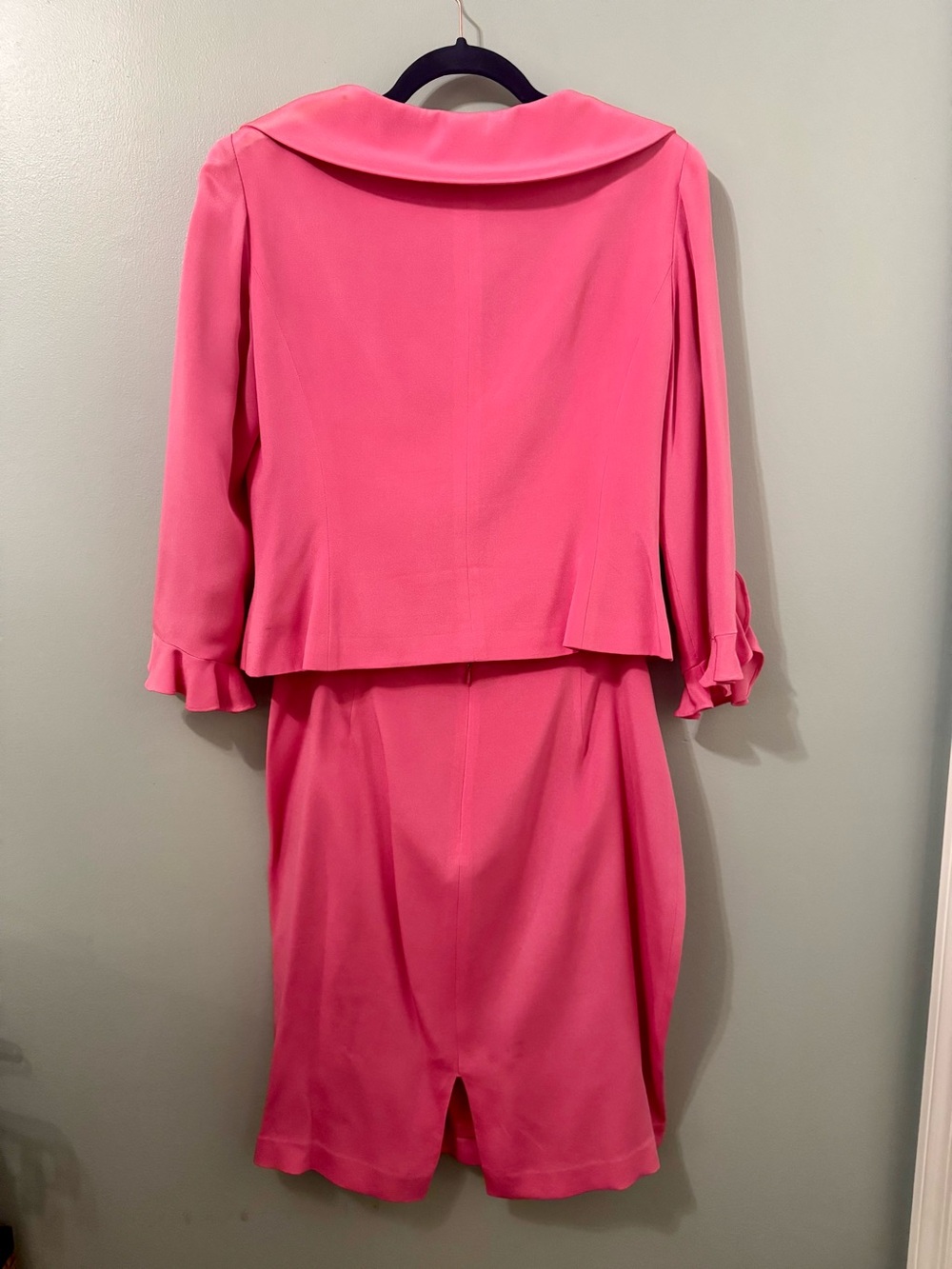 Vintage Maggy London Vibrant Pink Two-Piece Silk Skirt Suit Set Size 12 - Picture 5 of 10